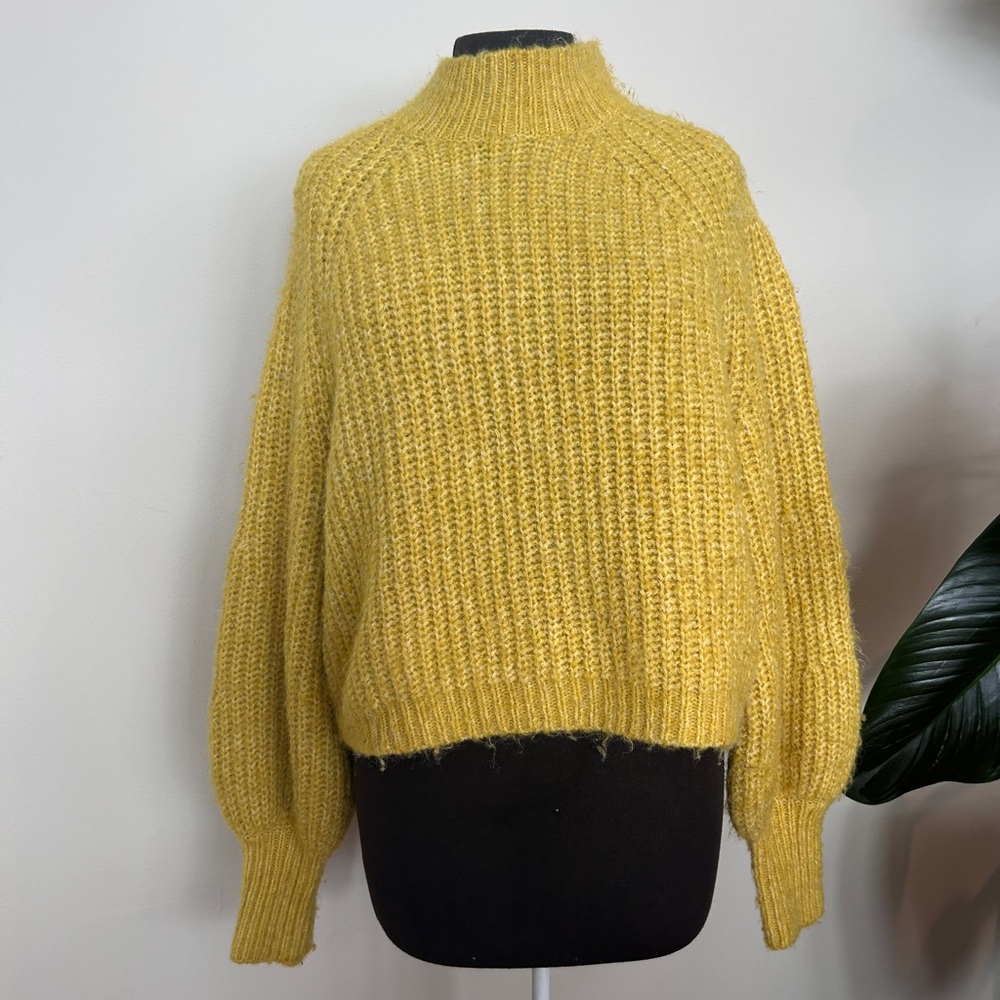 Zara mock neck ballon sleeve yellow sweater